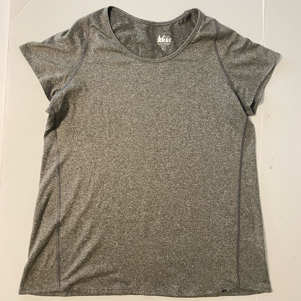 REI Women's Lightweight Crew Neck Gray Short Sleeve Top Size XL